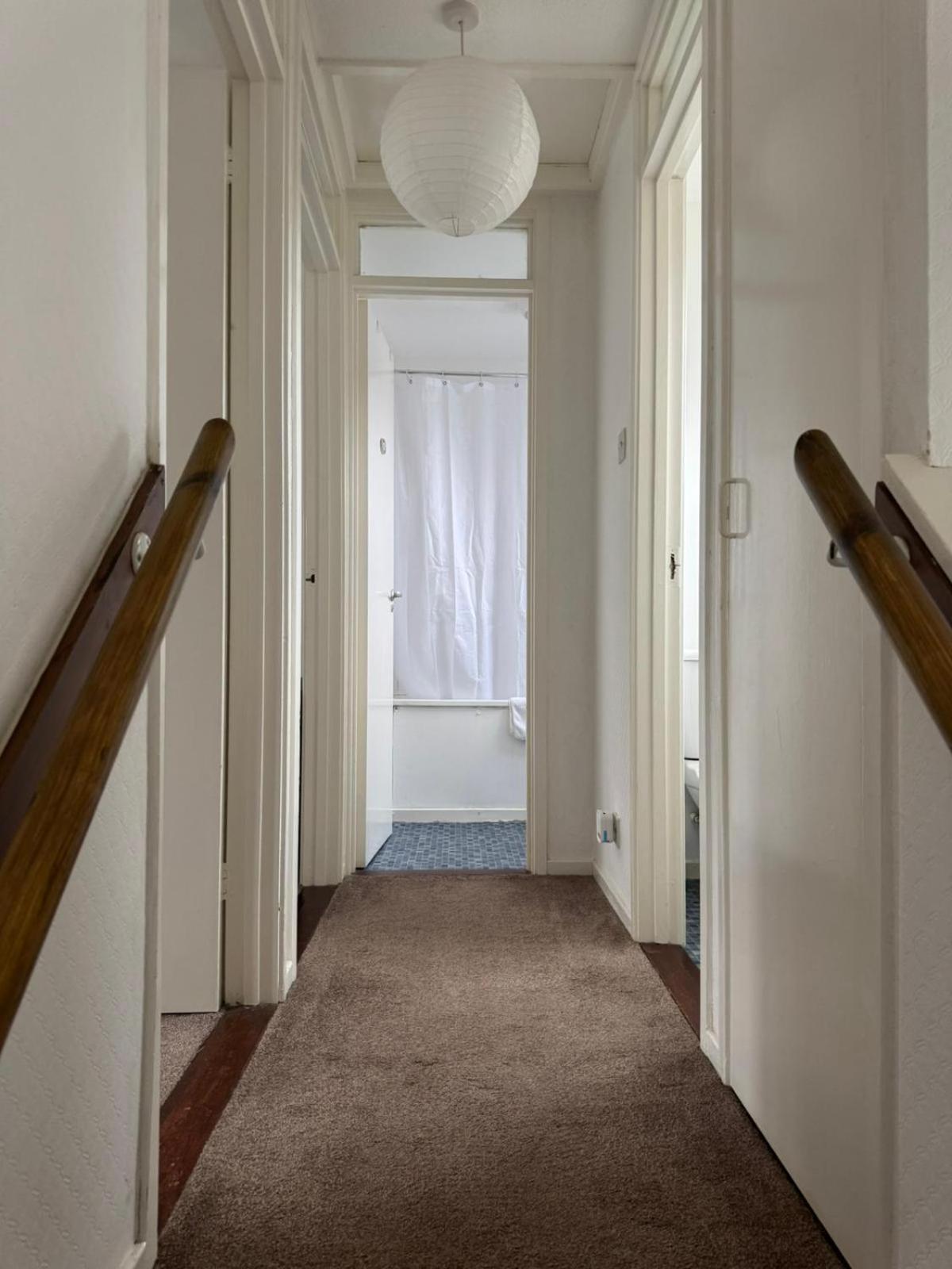 Large 2 Bedroom House Wombridge エクステリア 写真